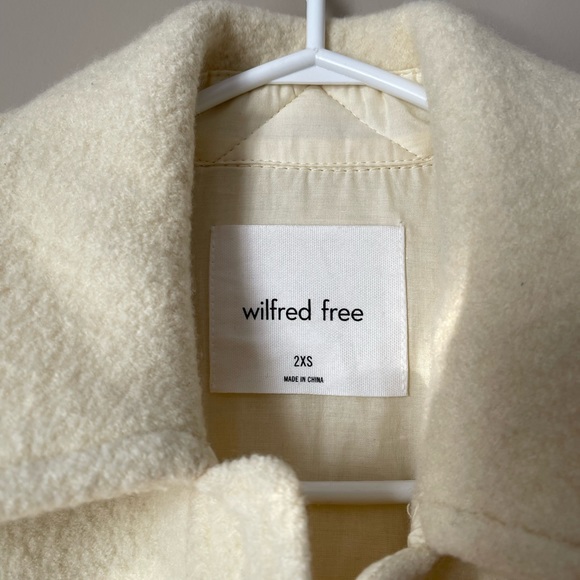 **SOLD** ARITZIA Ganna Shacket - Picture 5 of 7